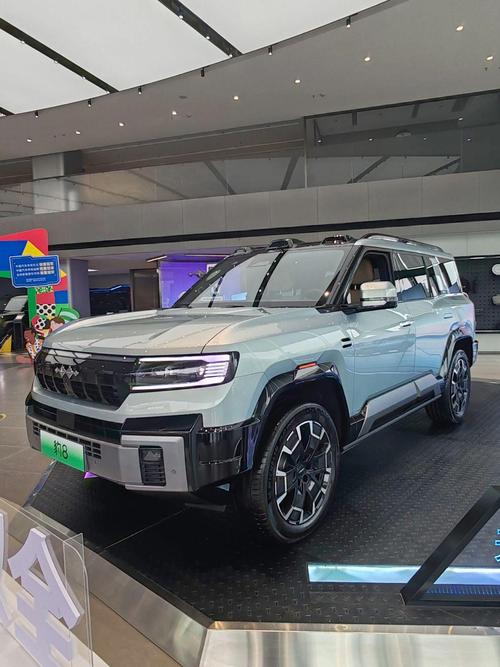 成都温江区阳维志企业管理咨询比亚迪方程豹硬派越野的爆款，英菲尼迪35周年与你共成长